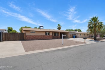917 95th St, Mesa, AZ 85207