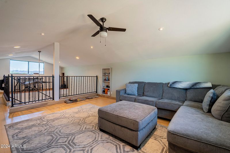 917 S Montezuma Ave, Phoenix, AZ 85003