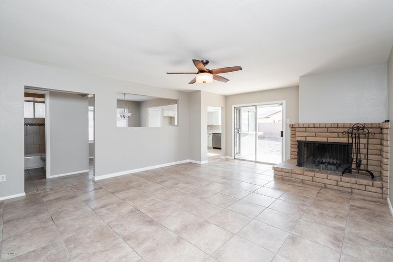 917 W Kiowa Ave, Mesa, AZ 85210