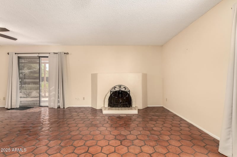 918 86th Way, Scottsdale, AZ 85257