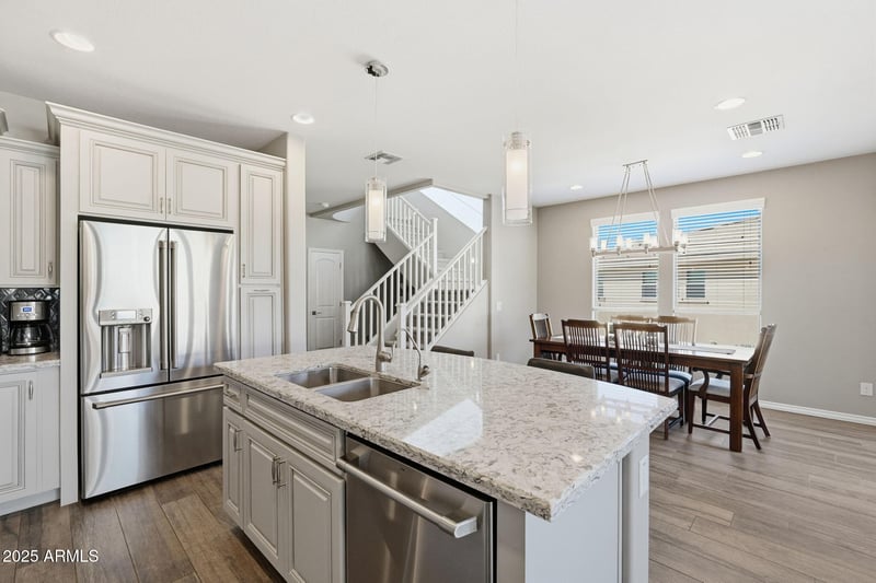 918 Cobble Stone Dr, Queen Creek, AZ 85140