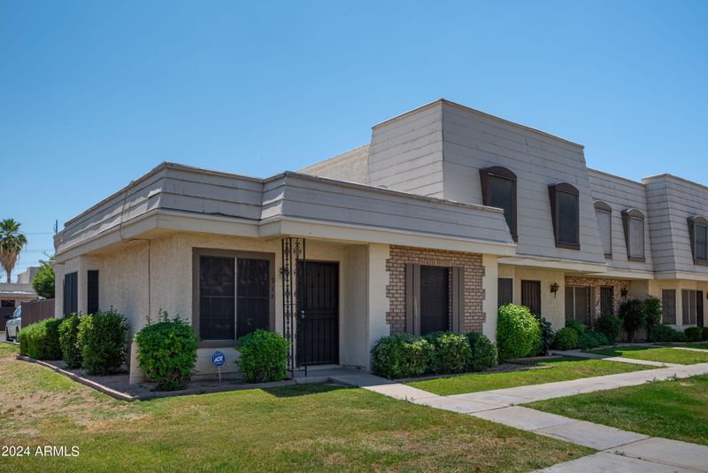 918 E Shobe Dr, Tempe, AZ 85283