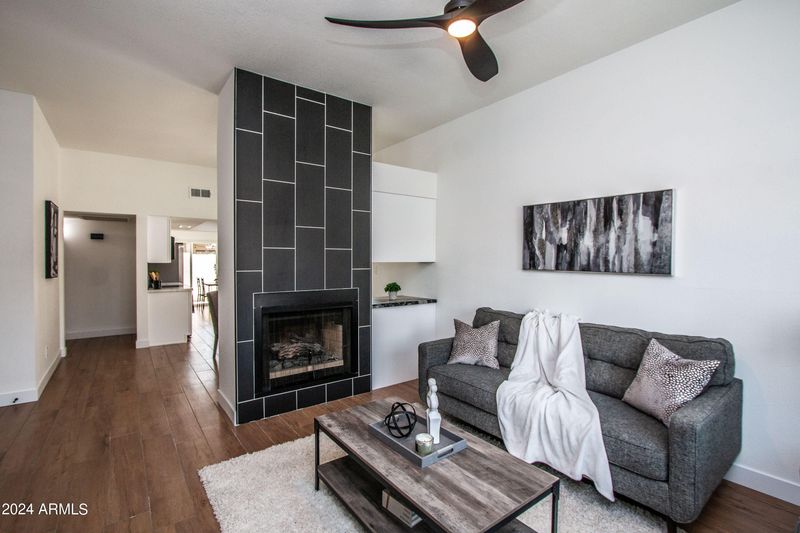 919 E Charleston Ave, Phoenix, AZ 85022