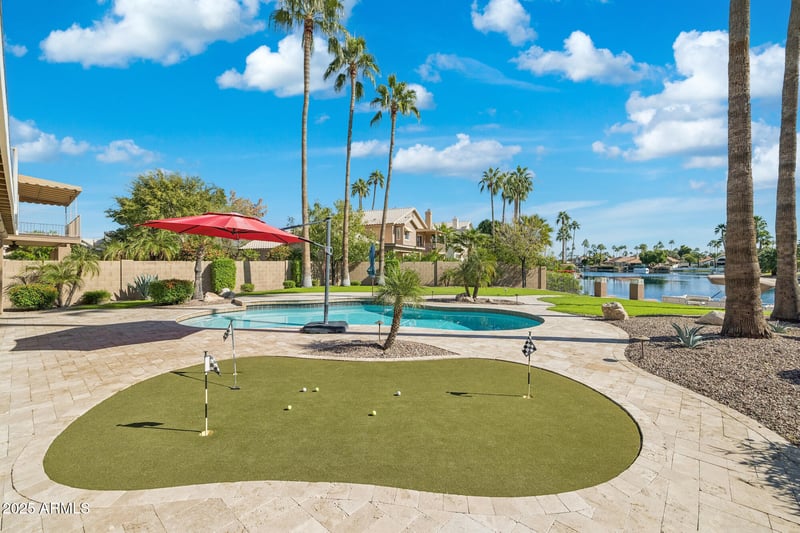 919 Paradise Dr, Gilbert, AZ 85233