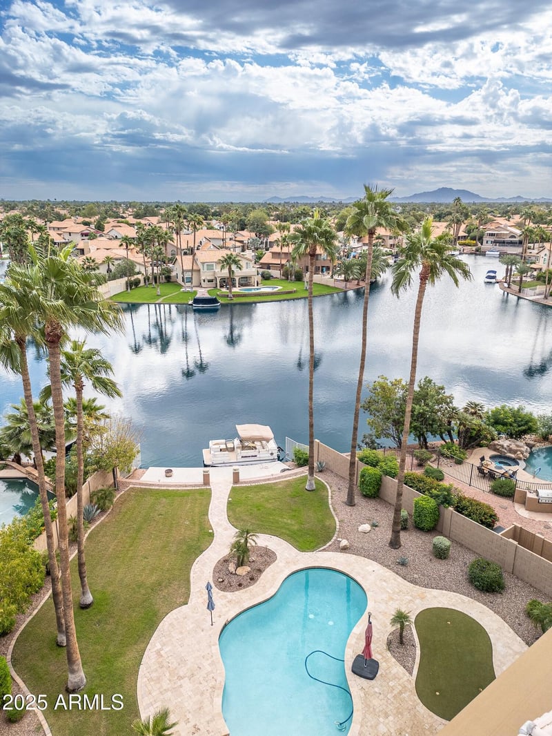 919 Paradise Dr, Gilbert, AZ 85233