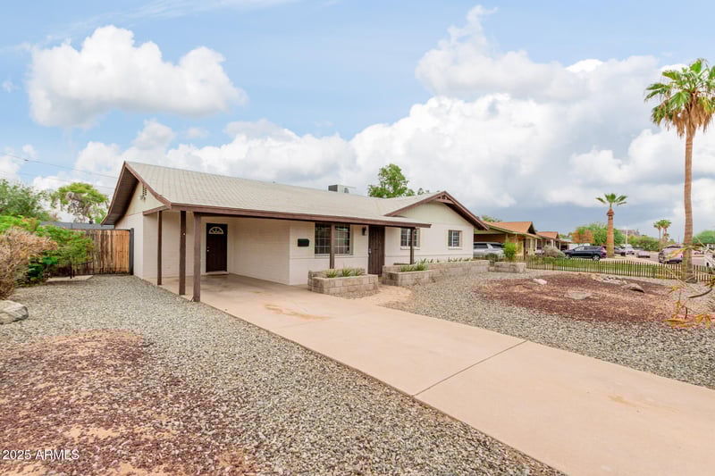 919 Parkway Blvd, Tempe, AZ 85281