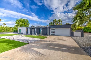 919 Port Royale Ln, Phoenix, AZ 85023