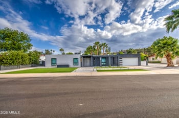919 Port Royale Ln, Phoenix, AZ 85023
