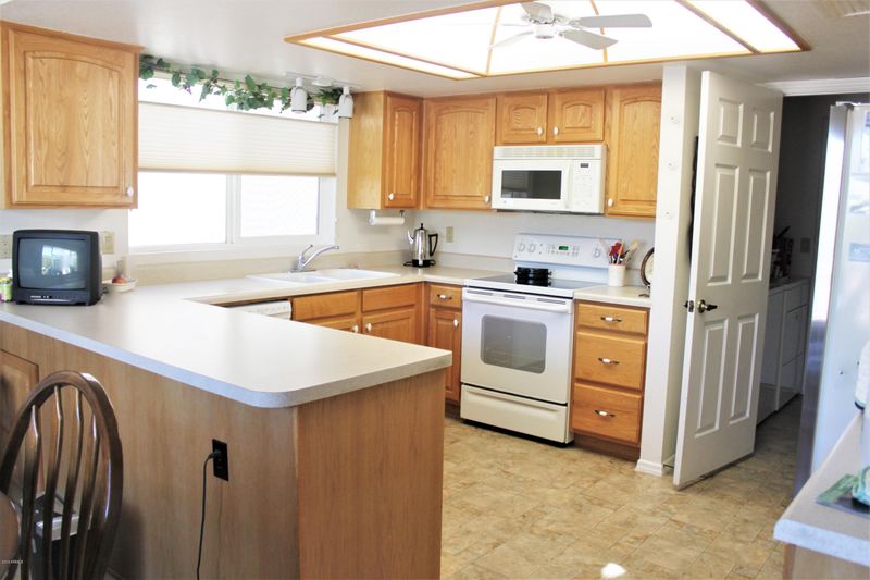 919 S 78th St, Mesa, AZ 85208