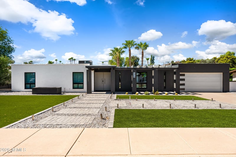 919 Port Royale Ln, Phoenix, AZ 85023