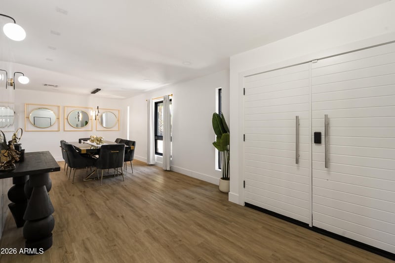 919 Port Royale Ln, Phoenix, AZ 85023