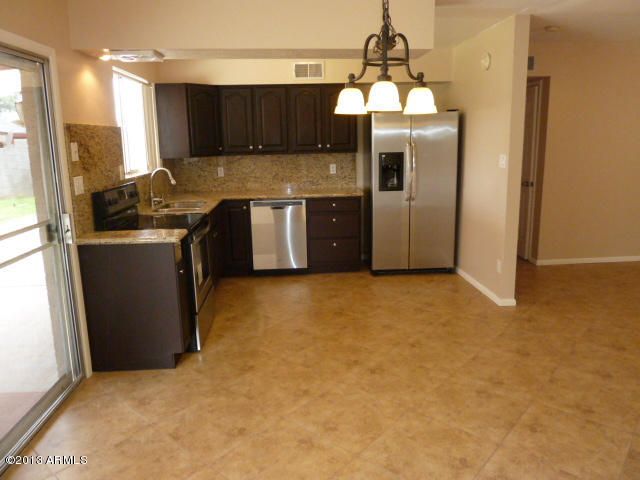 919 W Wagoner Rd, Phoenix, AZ 85023