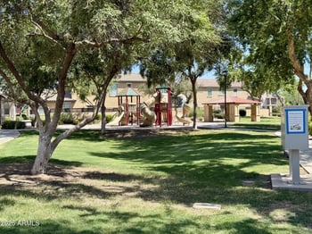 92 E Palomino Dr, Gilbert, AZ 85296