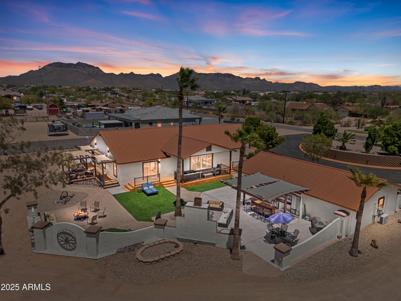 920 104th St, Mesa, AZ 85207