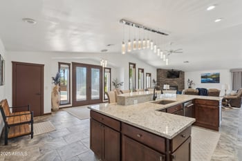 920 104th St, Mesa, AZ 85207