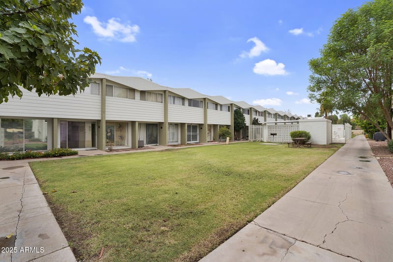 920 82nd St #H12, Scottsdale, AZ 85257