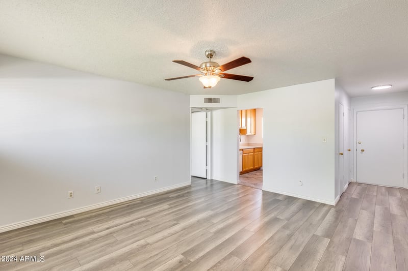 920 82nd St #H203, Scottsdale, AZ 85257