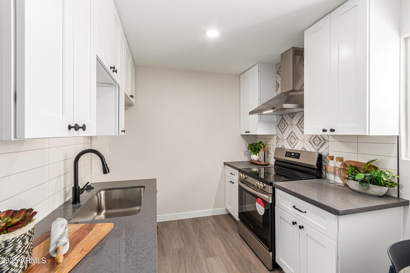 920 82nd St #H208, Scottsdale, AZ 85257