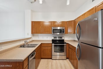 920 Devonshire Ave #2005, Phoenix, AZ 85014