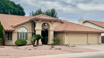 920 Iris Dr, Gilbert, AZ 85233