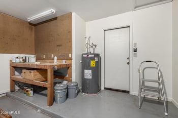 920 Iris Dr, Gilbert, AZ 85233