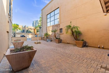 920 Mitchell Dr #101, Phoenix, AZ 85014