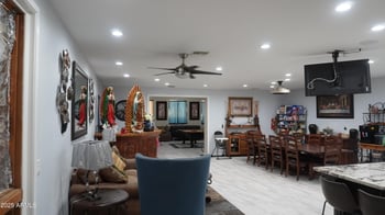 920 Tamarisk St, Phoenix, AZ 85041