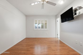 9201 Long Hills Dr, Sun City, AZ 85351