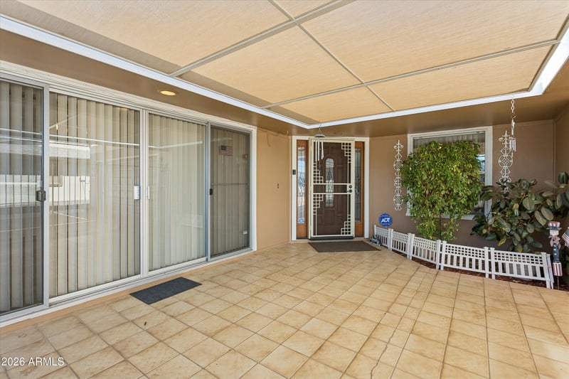 9201 W Elkhorn Dr, Sun City, AZ 85351