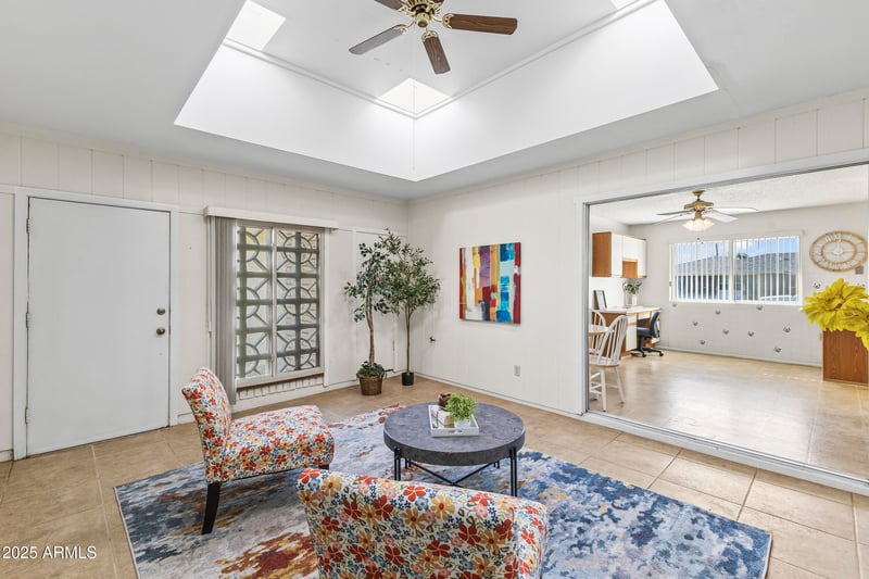 9202 107th Ave, Sun City, AZ 85351