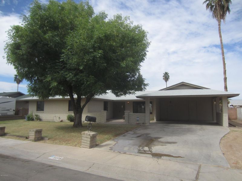 9204 N 54th Dr, Glendale, AZ 85302
