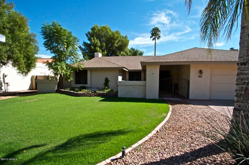 9207 S Heather Dr, Tempe, AZ 85284