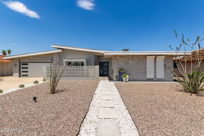 9209 Briarwood Cir, Sun City, AZ 85351