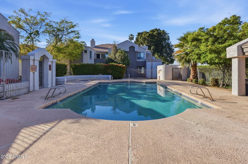 9209 59th Ave #204, Glendale, AZ 85302