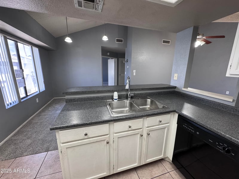 9209 N 59th Ave #206, Glendale, AZ 85302