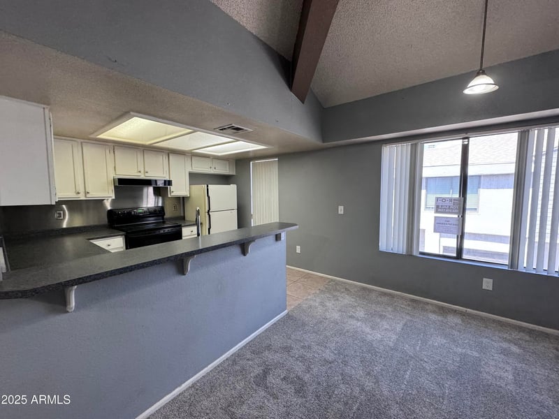 9209 N 59th Ave #206, Glendale, AZ 85302