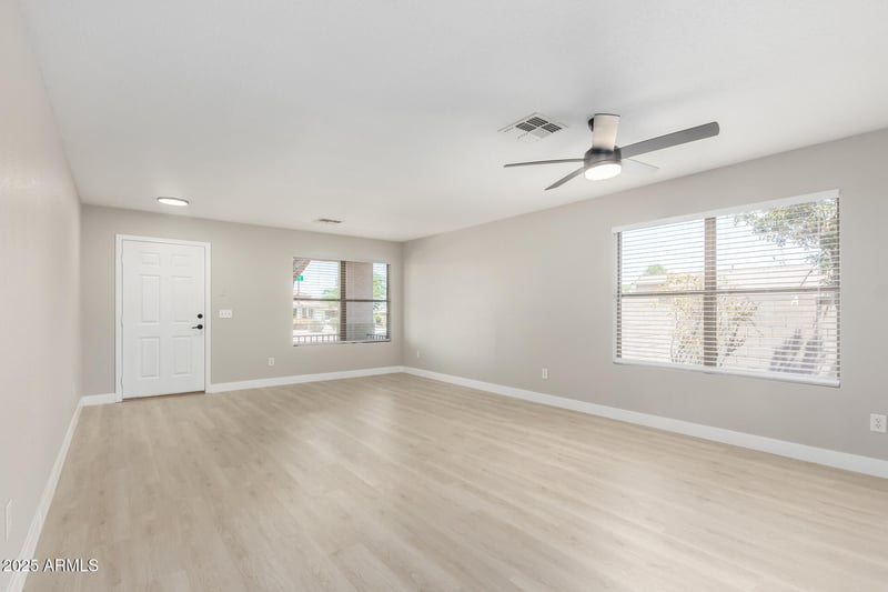 921 Beth Dr, Phoenix, AZ 85042