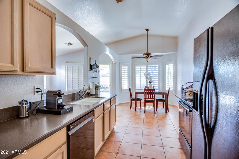 921 N Longmore St, Chandler, AZ 85224
