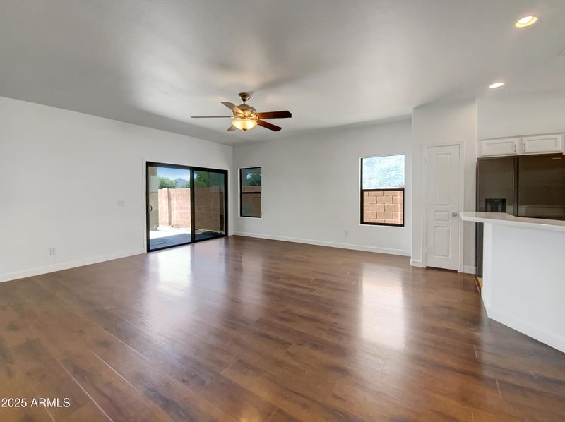 921 Payton St, San Tan Valley, AZ 85140