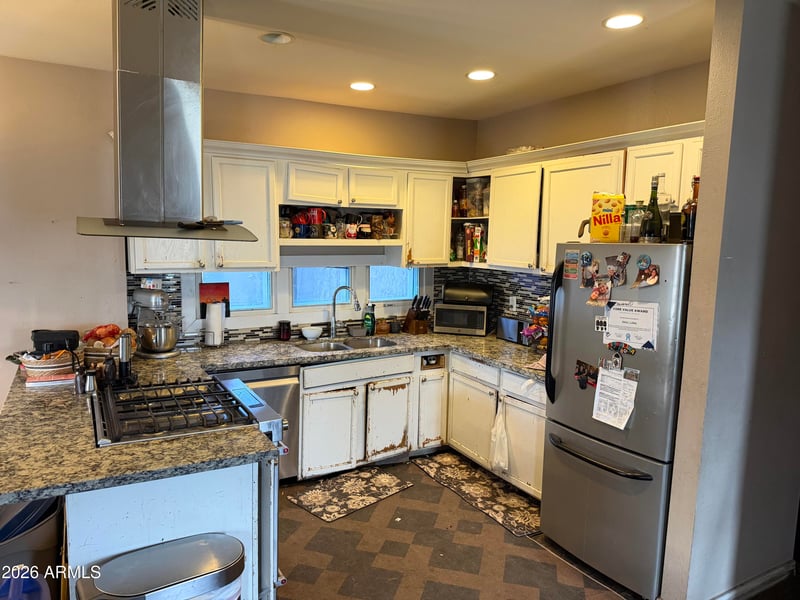 921 S 3rd Ave, Phoenix, AZ 85003