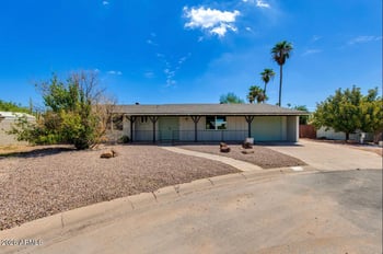 921 S Roslyn Pl, Mesa, AZ 85208