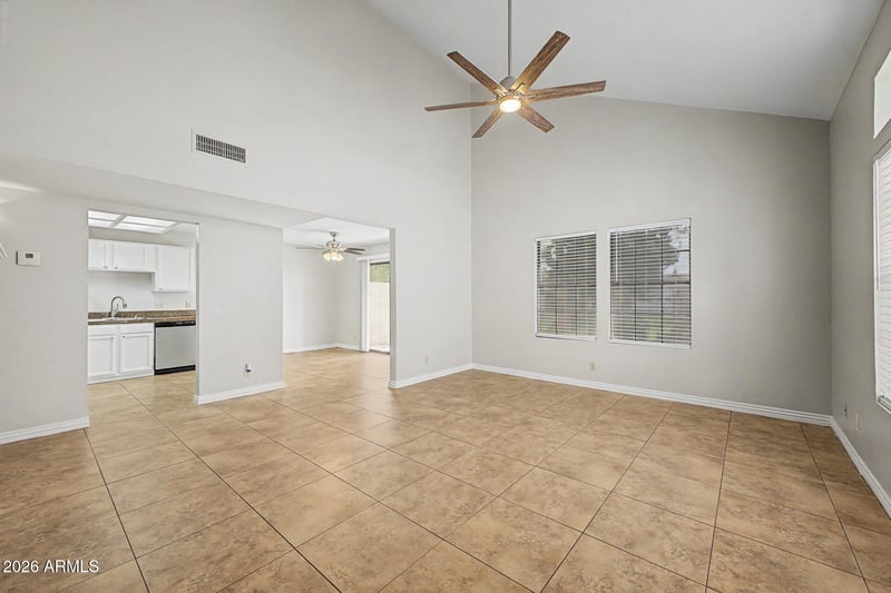 921 S Val Vista Dr #132, Mesa, AZ 85204