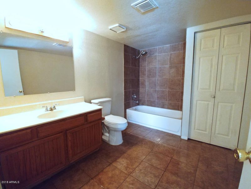 921 S Val Vista Dr #7, Mesa, AZ 85204