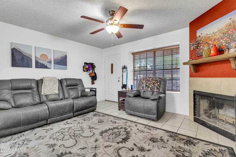 921 University Dr #1218, Mesa, AZ 85201