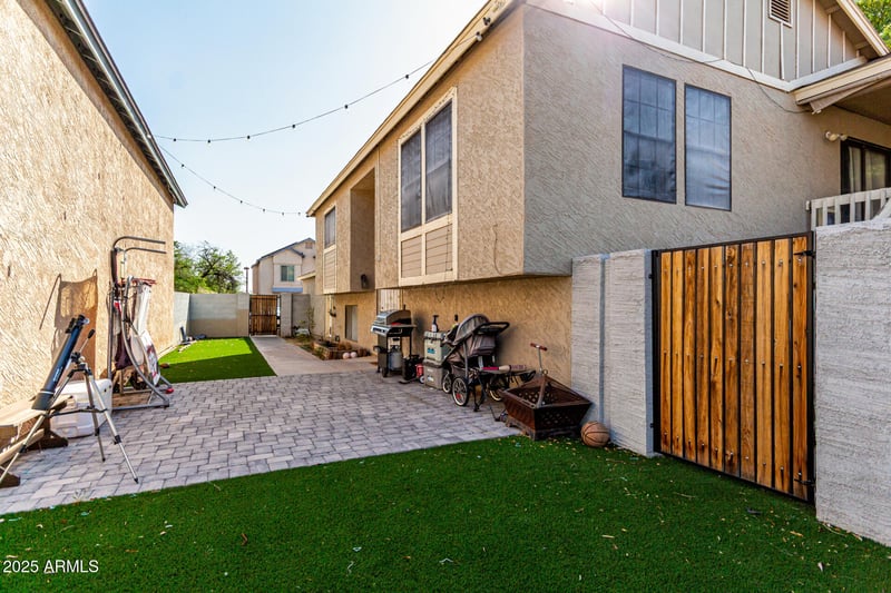921 Val Vista Dr #106, Mesa, AZ 85204