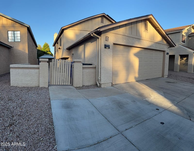 921 Val Vista Dr #28, Mesa, AZ 85204