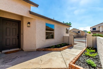921 Val Vista Dr #32, Mesa, AZ 85204