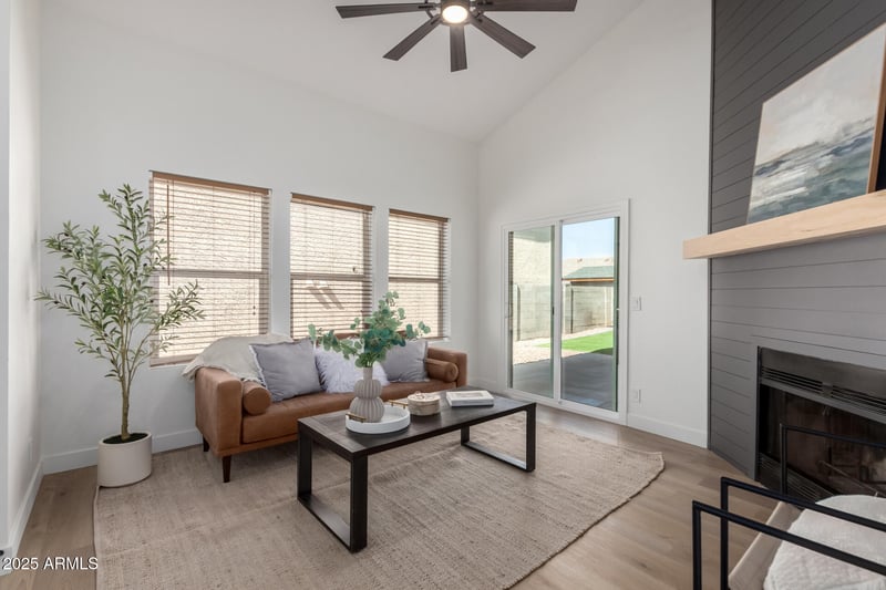 921 Val Vista Dr #32, Mesa, AZ 85204
