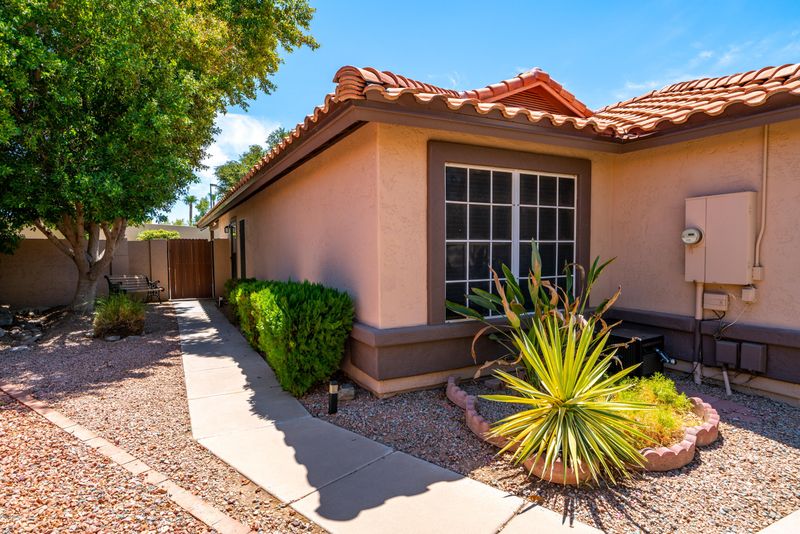 921 W Cantebria Dr, Gilbert, AZ 85233