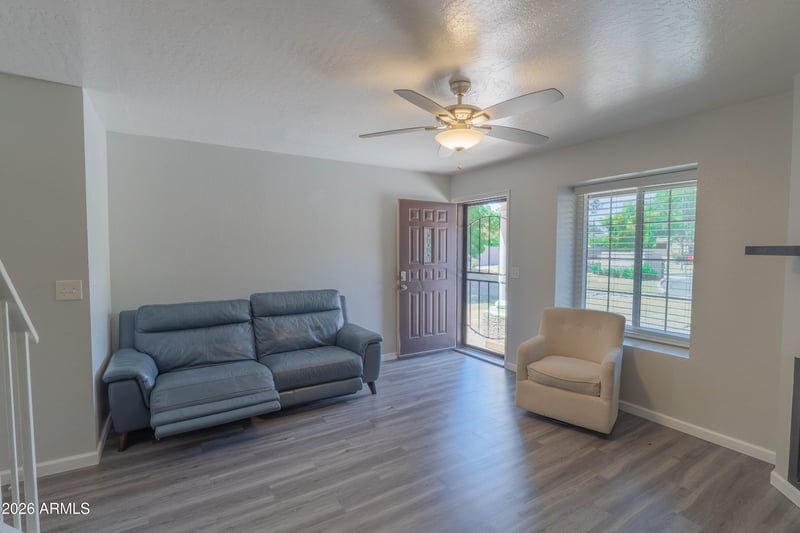 921 University Dr #1024, Mesa, AZ 85201